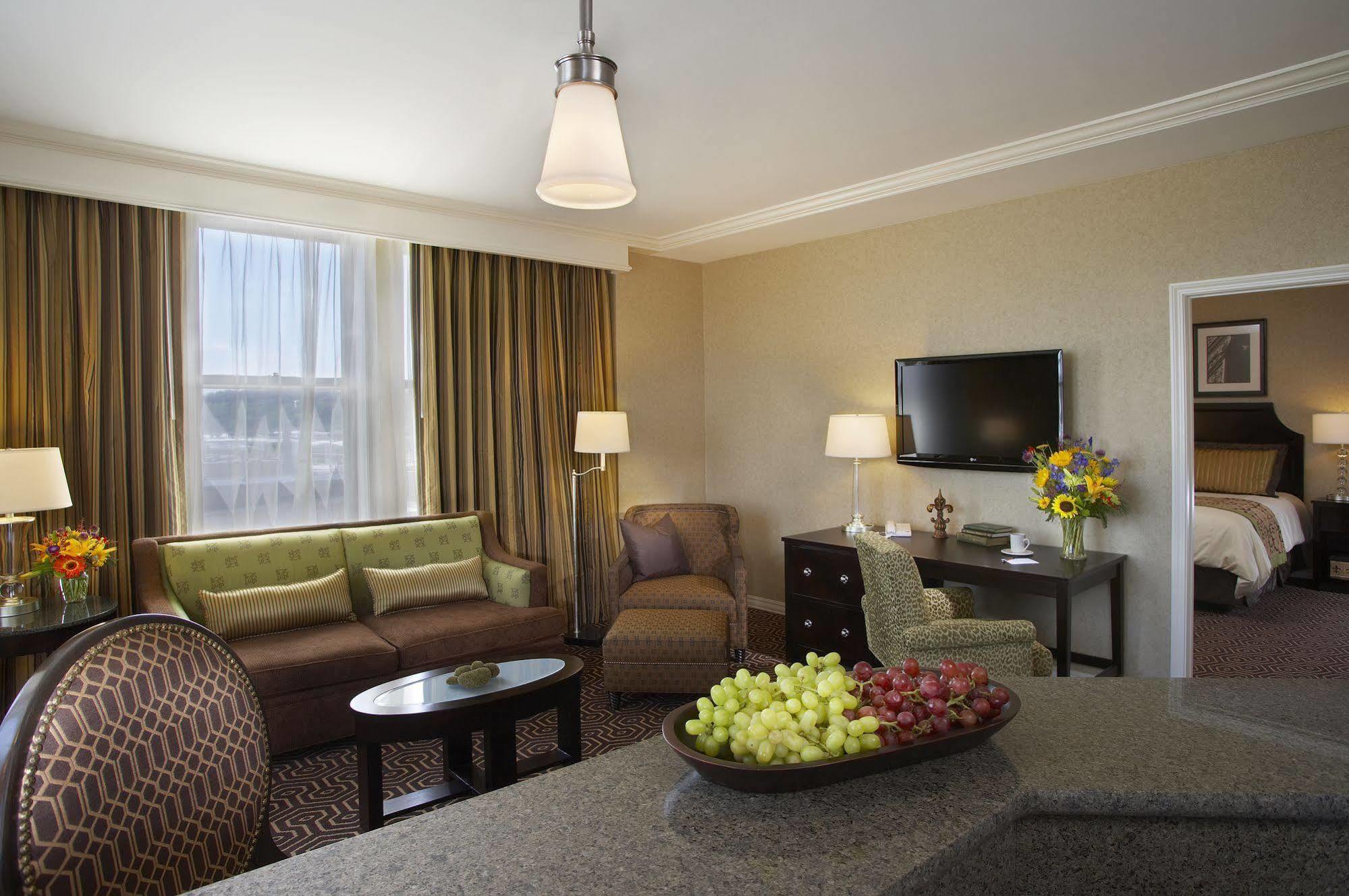 Hotel Julien Dubuque Εξωτερικό φωτογραφία